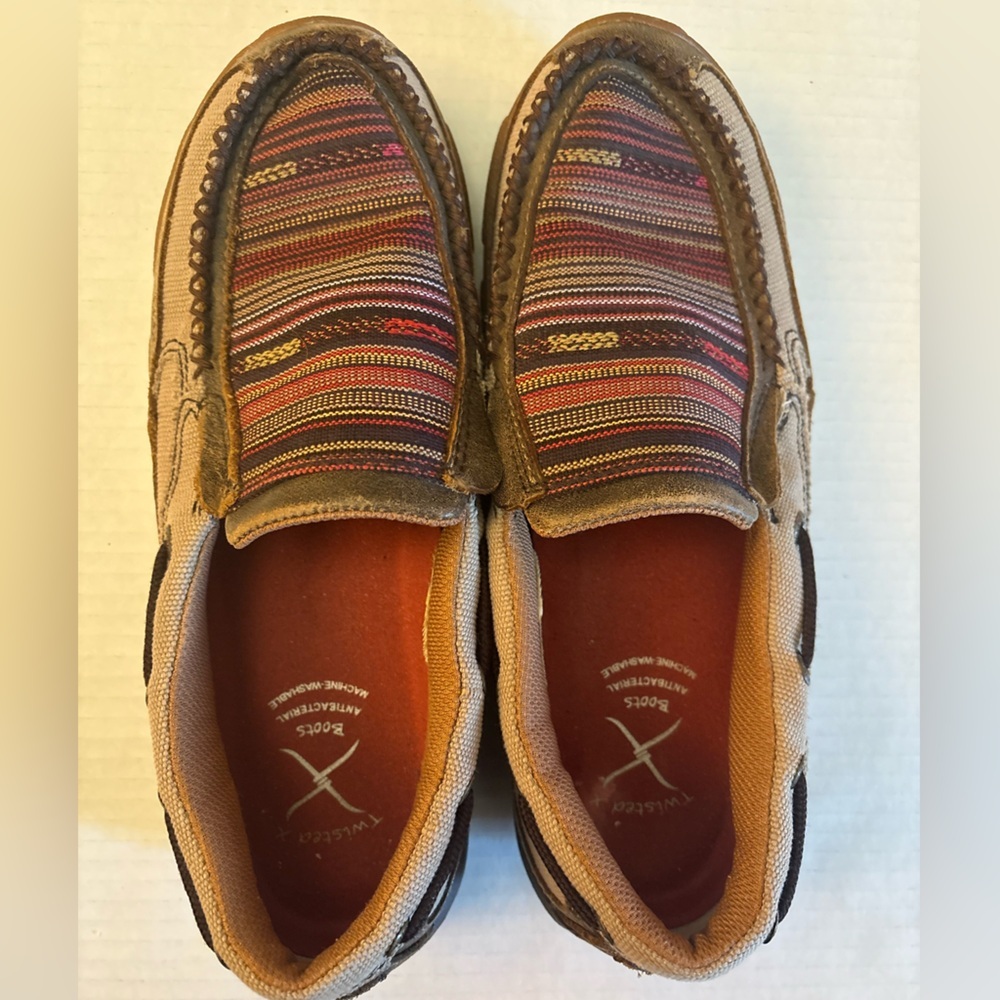 Twisted X Women’s Moc Toe Slip On Shoes Brown Canvas Western Size 7.5 Boho - Picture 11 of 11